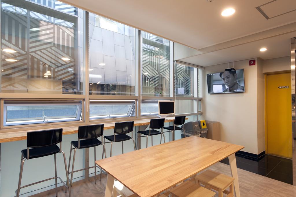Oyo Hostel Myeongdong 1 *